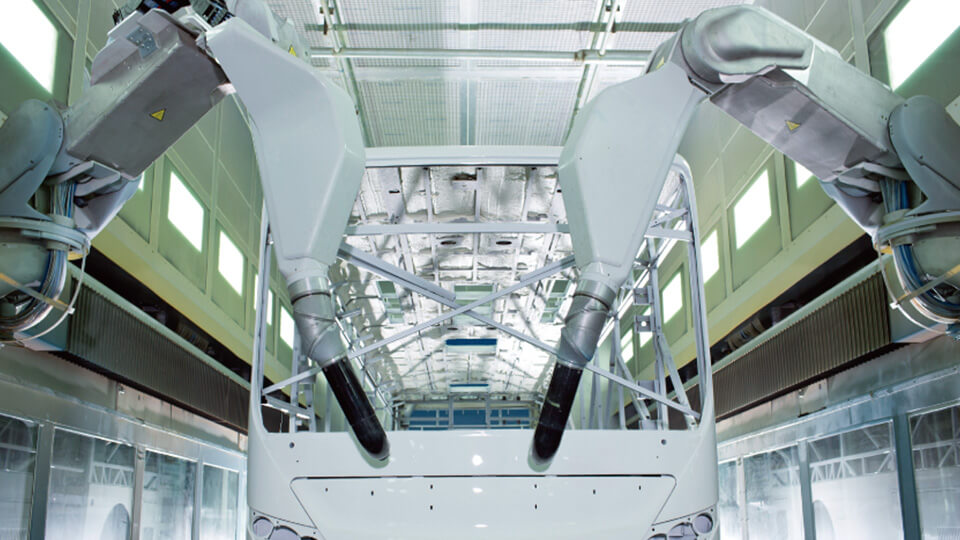 Automatic whole bus spraying process