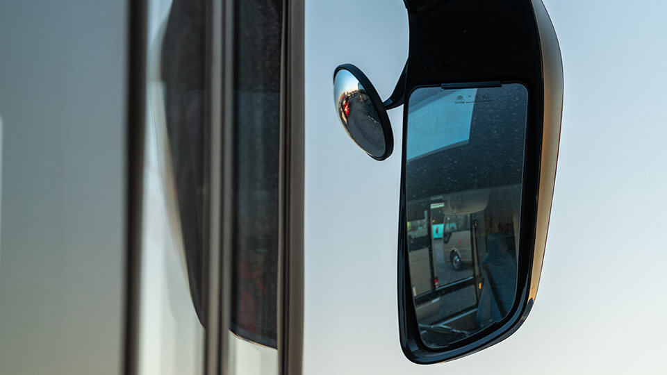 Wide-angle rearview mirror