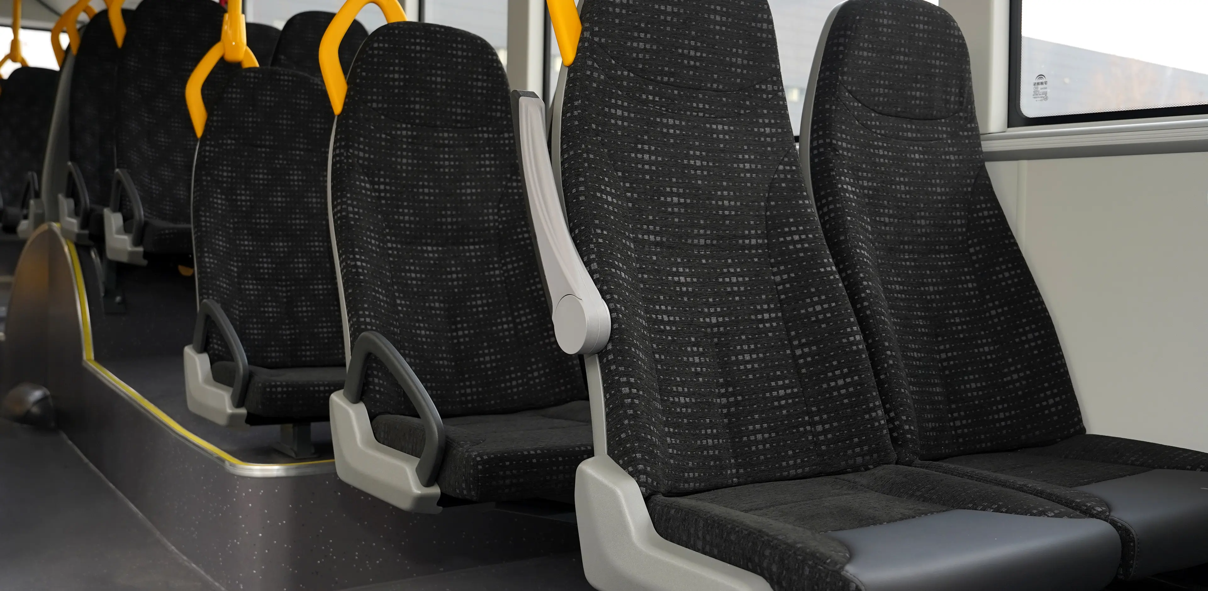 Floating design of compartment facilities